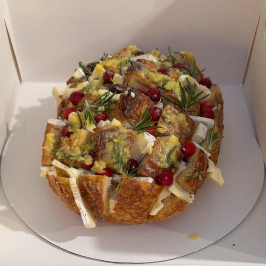 Bread Cranberry Brie Pull-Apart Sourdough Bread