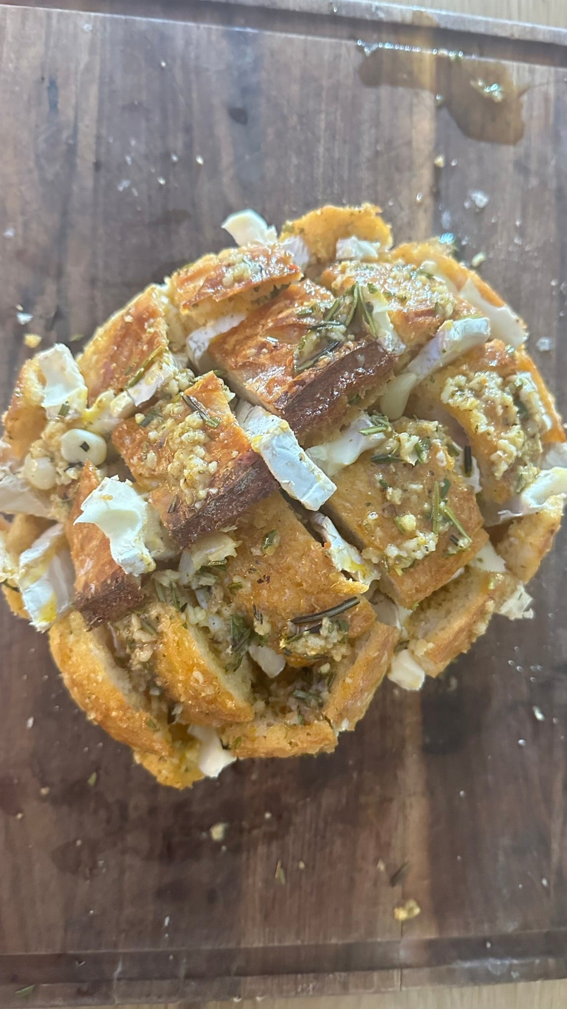 Bread Cranberry Brie Pull-Apart Sourdough Bread