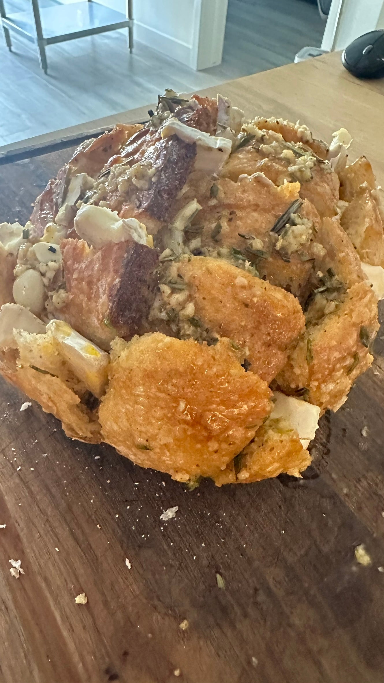 Bread Cranberry Brie Pull-Apart Sourdough Bread