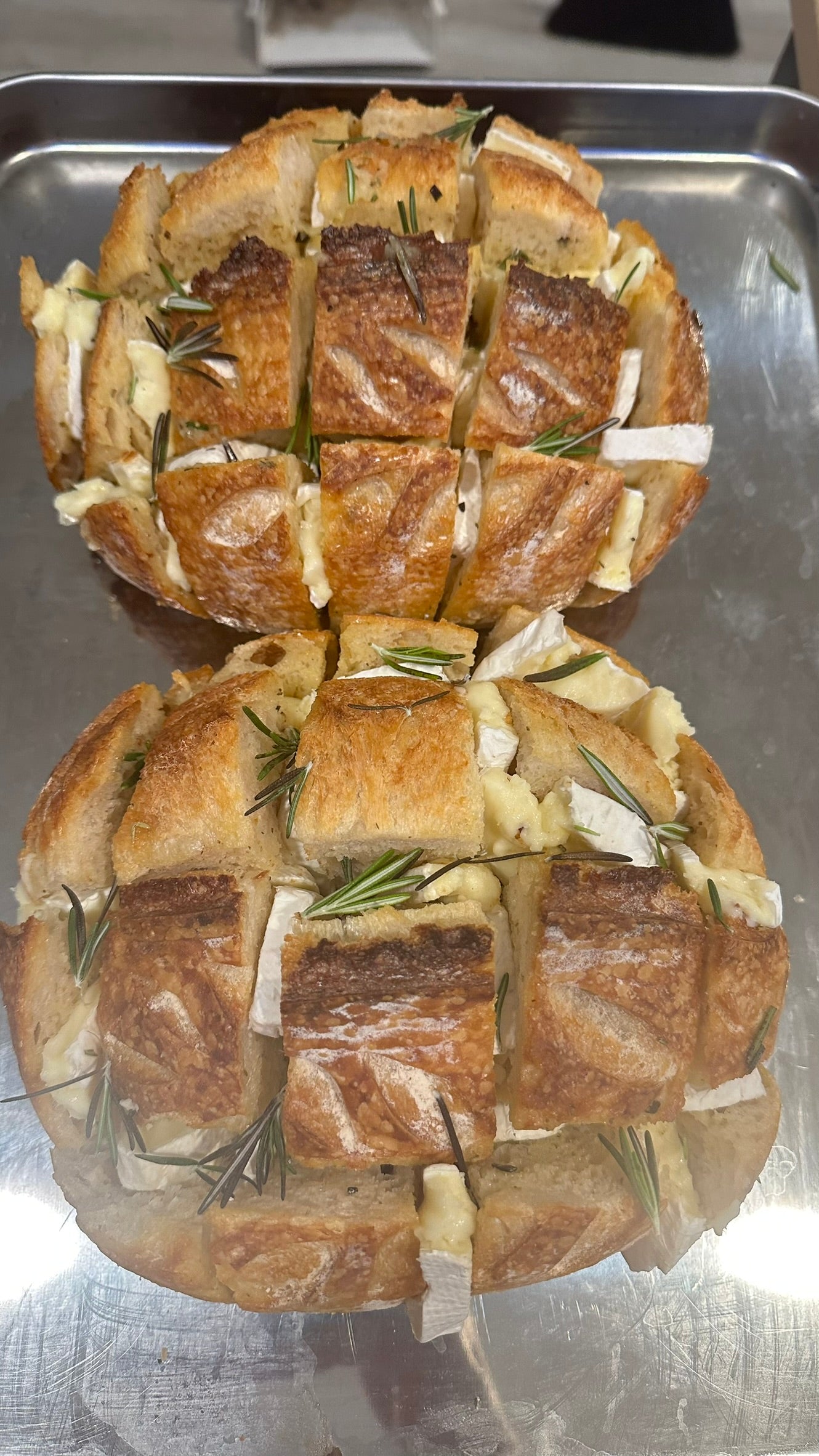 Bread Cranberry Brie Pull-Apart Sourdough Bread