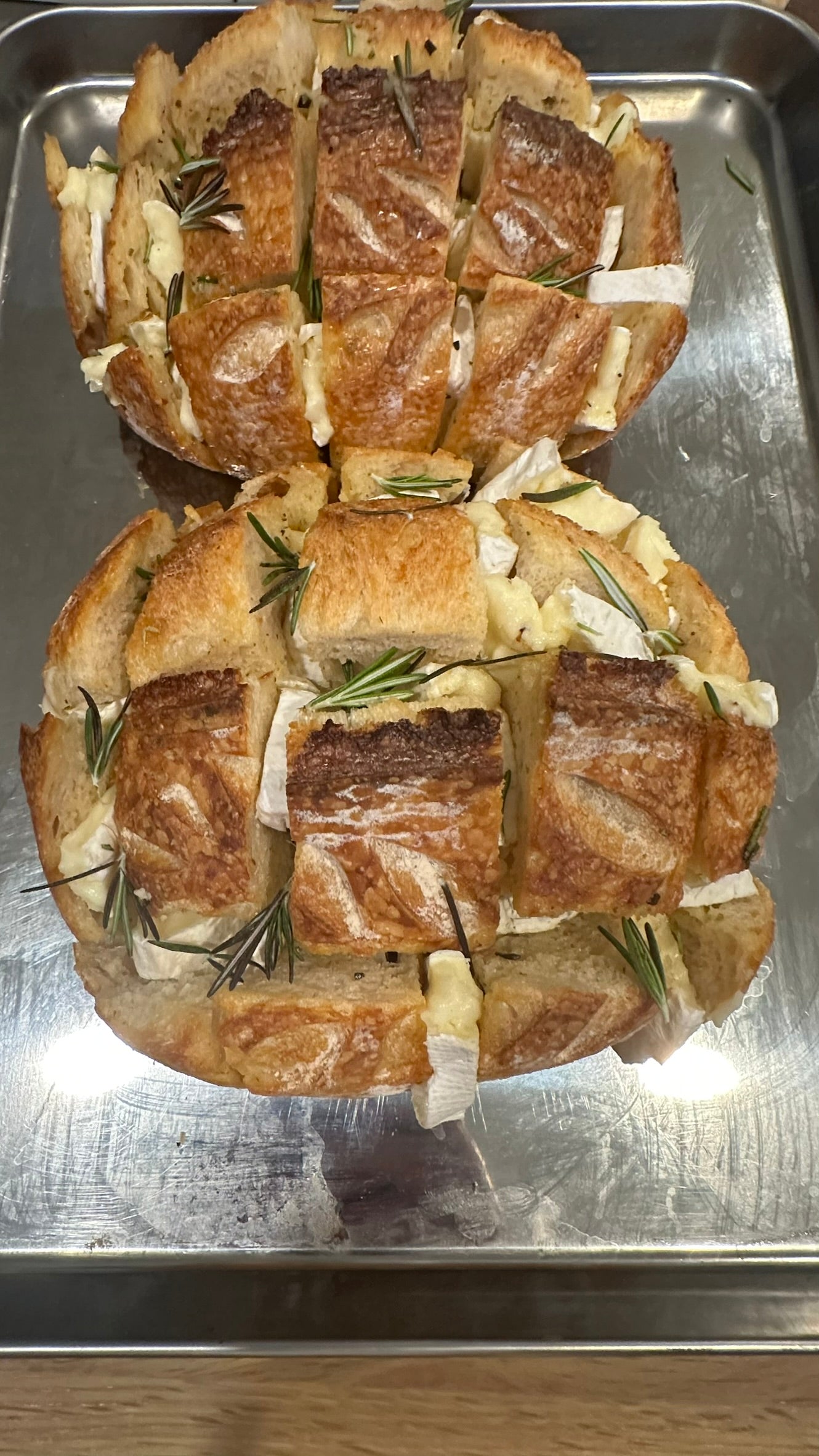 Bread Cranberry Brie Pull-Apart Sourdough Bread
